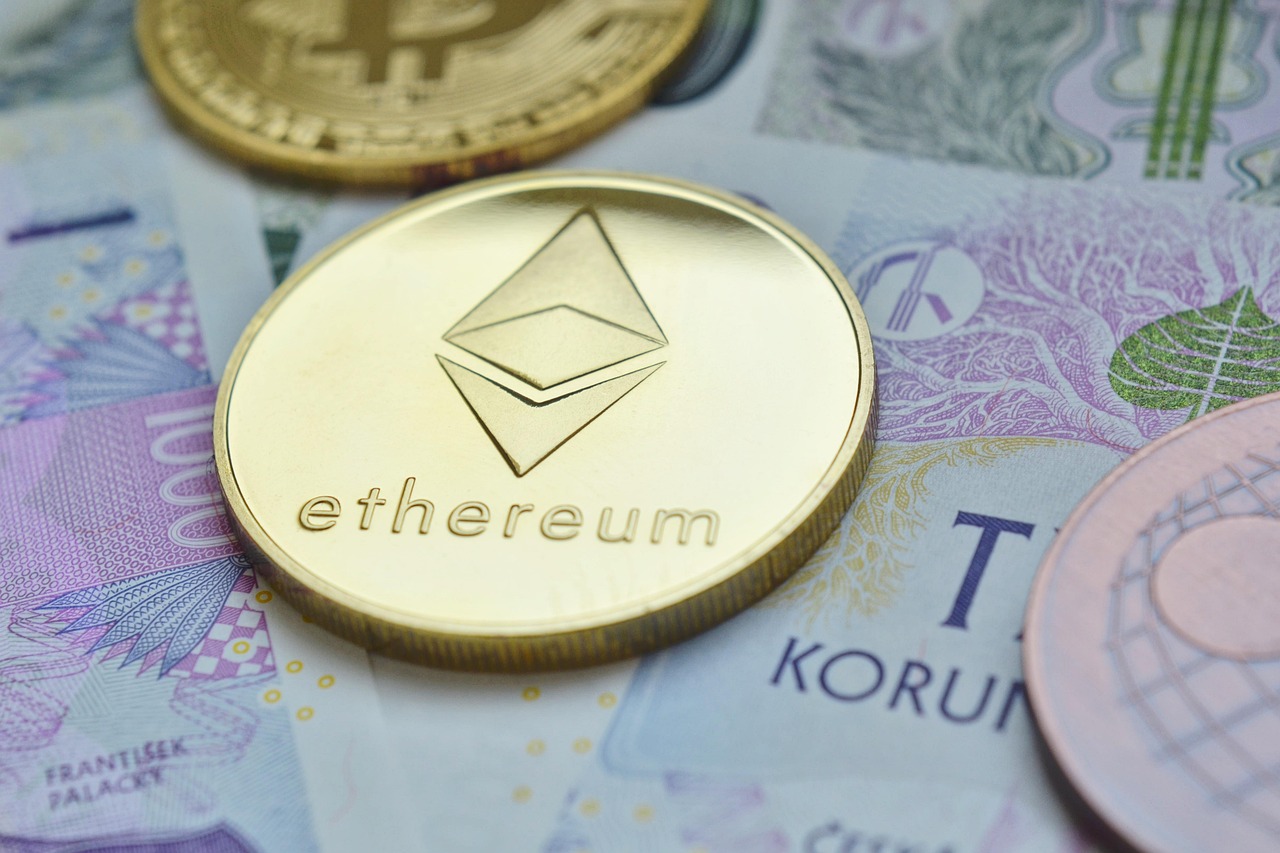 比特币减半满周年、涨逾三成！机构进场加速牛市